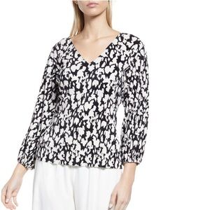 Brand 𝅺NEW Halogen Plisse Balloon Sleeve Top